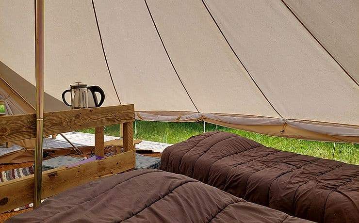 Une tente qui permet de dormir à la fraiche